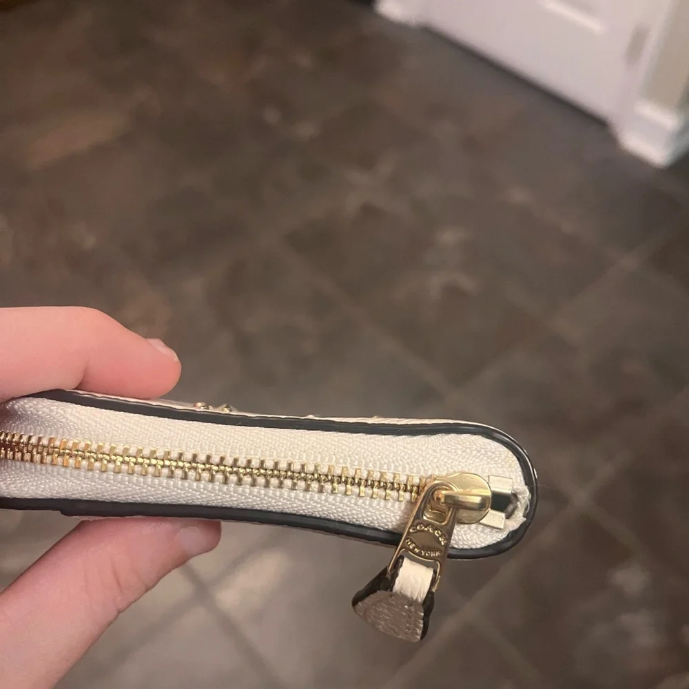 Coach x NASA Space small zip around wallet - Picture 2 of 9